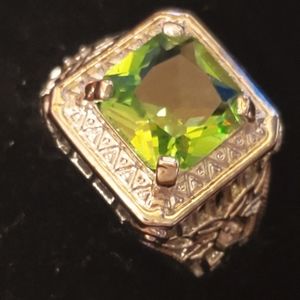 Sterling silver and emerald cut peridot ring size 7.5